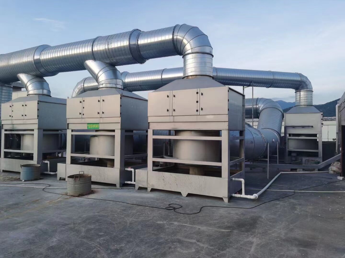 冷凝回收设备主要由以下几个部分组成